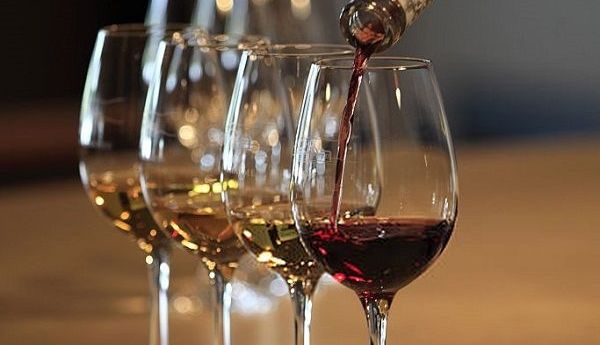 La venta de vino riojano sufrió otra fuerte baja en el mercado nacional