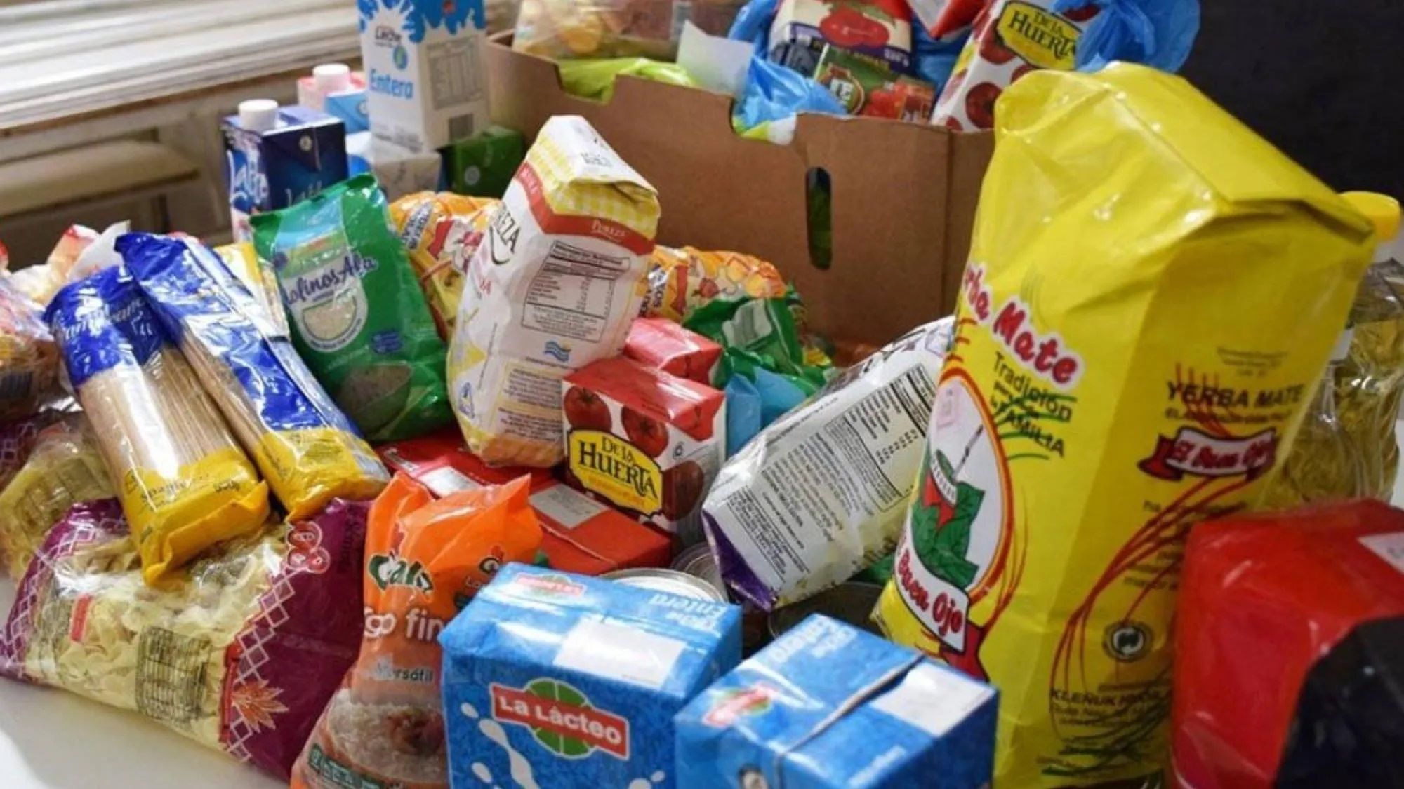 El 65% de los capitalinos asegura que redujo la cantidad de alimentos que consume