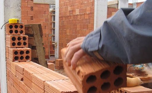 El empleo formal en la construcción cayó un 21,6% en el último semestre de 2019