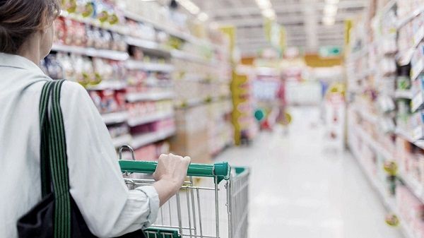 El consumo en los supermercados de la provincia bajó casi un 14% en términos reales