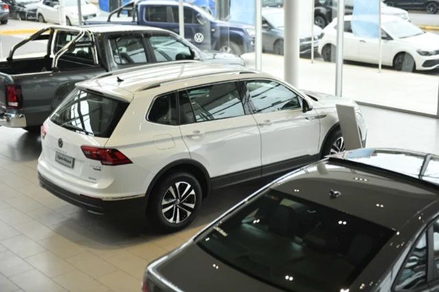 Cayó la venta de autos 0 km y cortó una racha positiva de 14 meses en alza