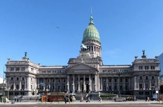 La Nación le transfiere a Catamarca más recursos por habitante que a La Rioja