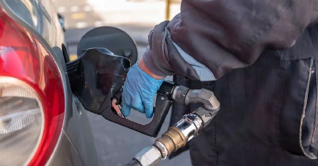 Combustibles: el 76,4% de los consumidores de naftas carga Súper