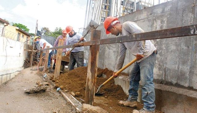 Construcción: en marzo el salario promedio aumentó un 62,6% interanual y llegó a $797.102