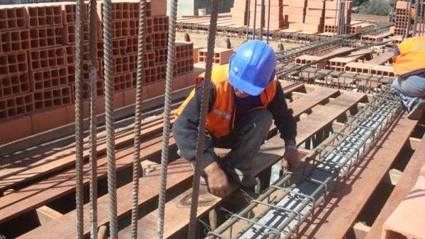 El empleo registrado en la construcción ya acumula más de dos años seguidos en baja