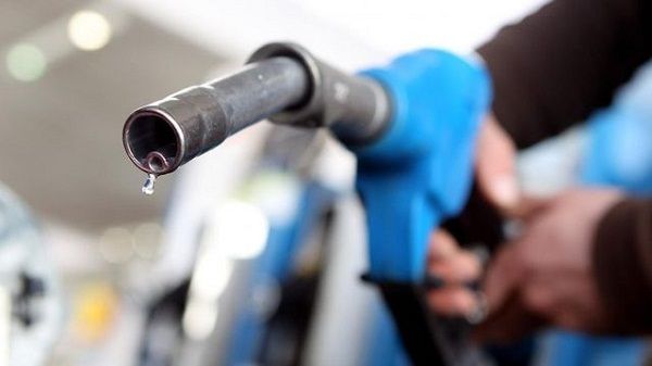 El consumo de combustibles ya acumula un año y medio consecutivo en baja