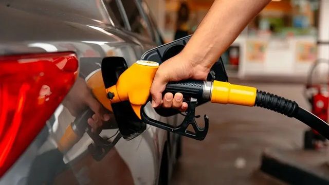 El consumo de combustibles lleva nueve meses consecutivos disminuyendo