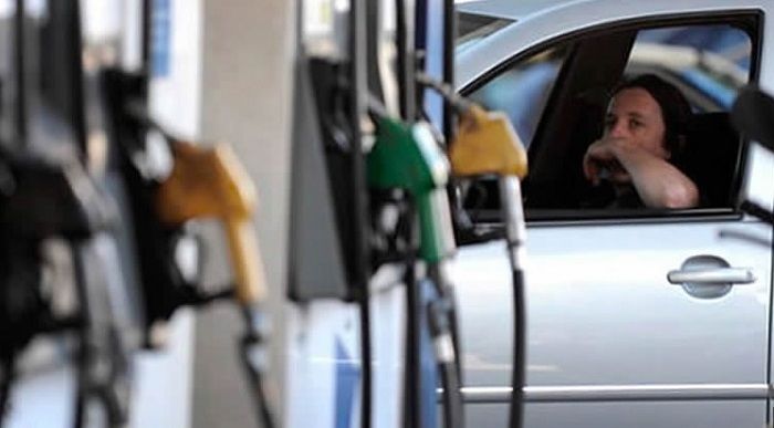 El consumo de combustibles cayó un 15,6% en enero