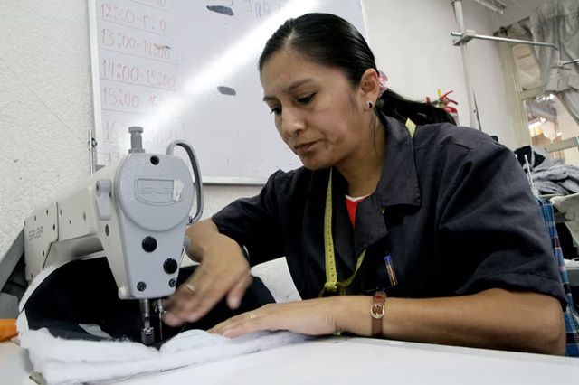 El empleo privado registrado se recuperó en febrero