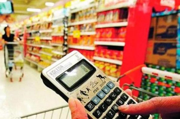 Una familia necesitó $45.477 en agosto para no ser pobre