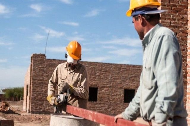 El empleo formal en la construcción cayó casi un 47% en enero