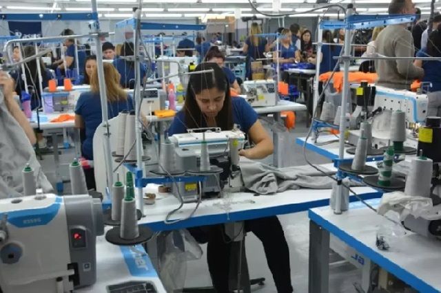 En marzo volvió a caer el empleo privado registrado en la provincia