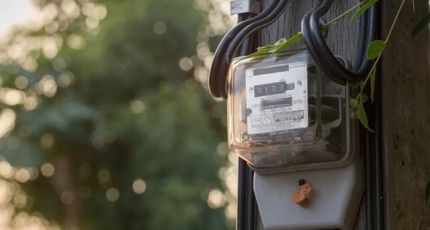 El consumo de energía eléctrica cayó más de un 20% en la provincia