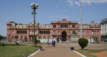 Los fondos nacionales cayeron en términos reales por encima del 6% en el primer cuatrimestre